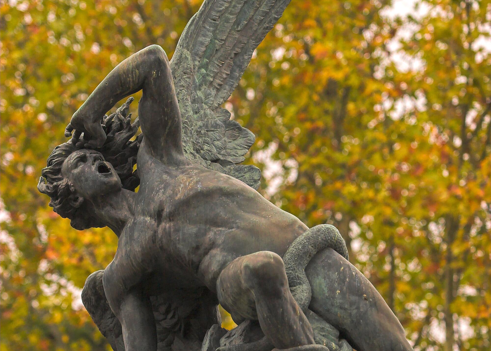 Fuente del Ángel Caído